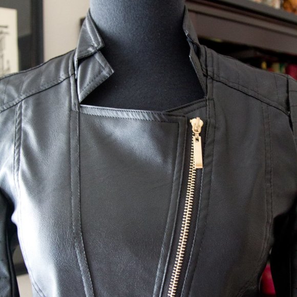 Women's Faux Leather Jacket By Qing Qing Fashion Asymmetrical Zip Closure - Picture 3 of 14
